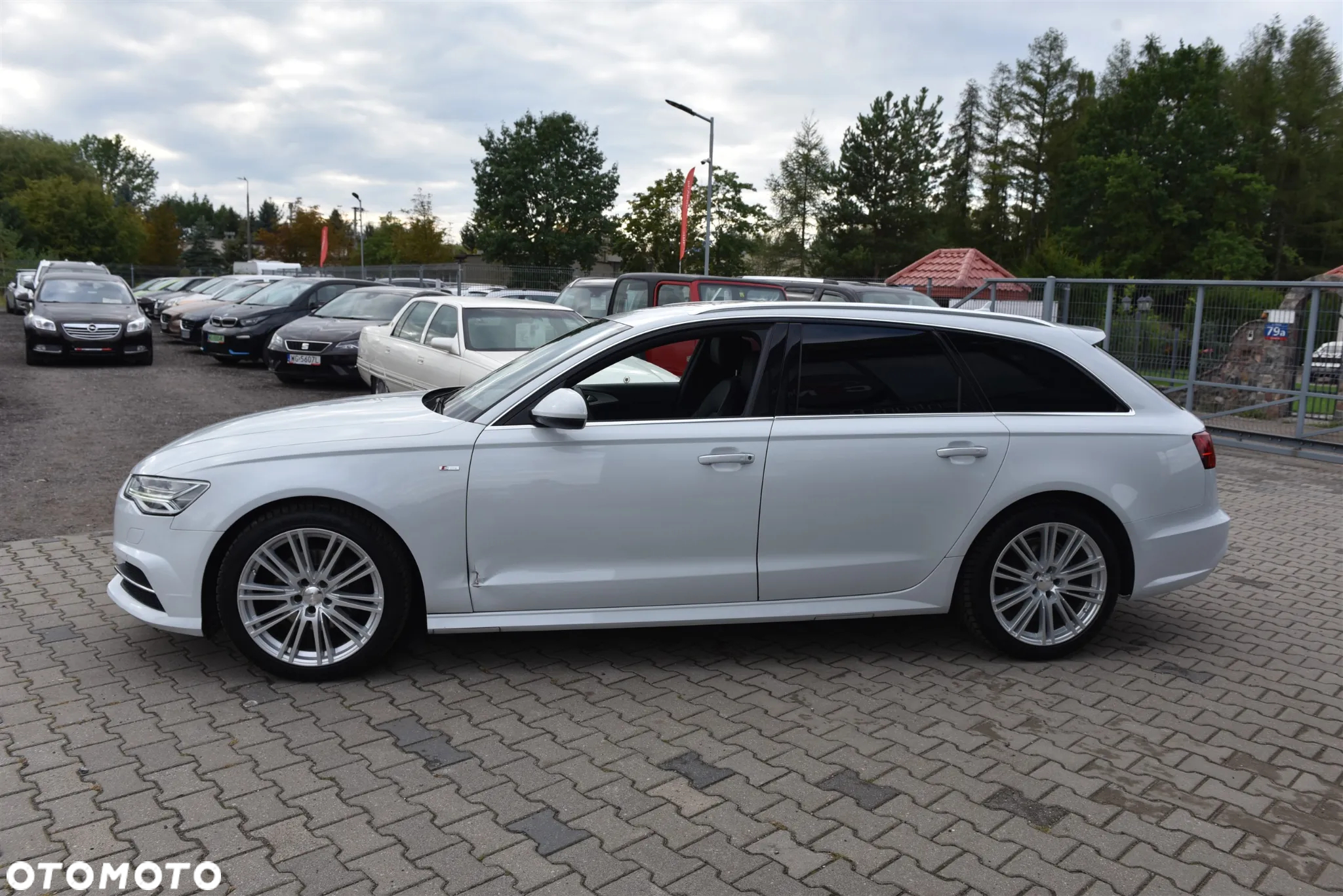Audi A6 Avant 2.0 TDI Ultra S tronic - 8