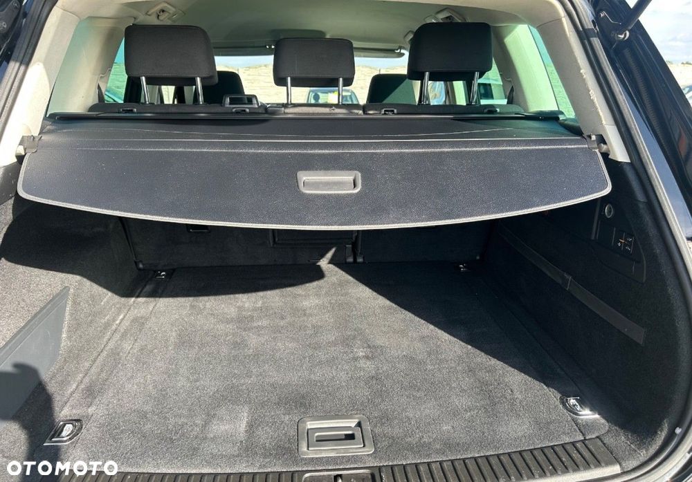 Volkswagen Touareg - 13