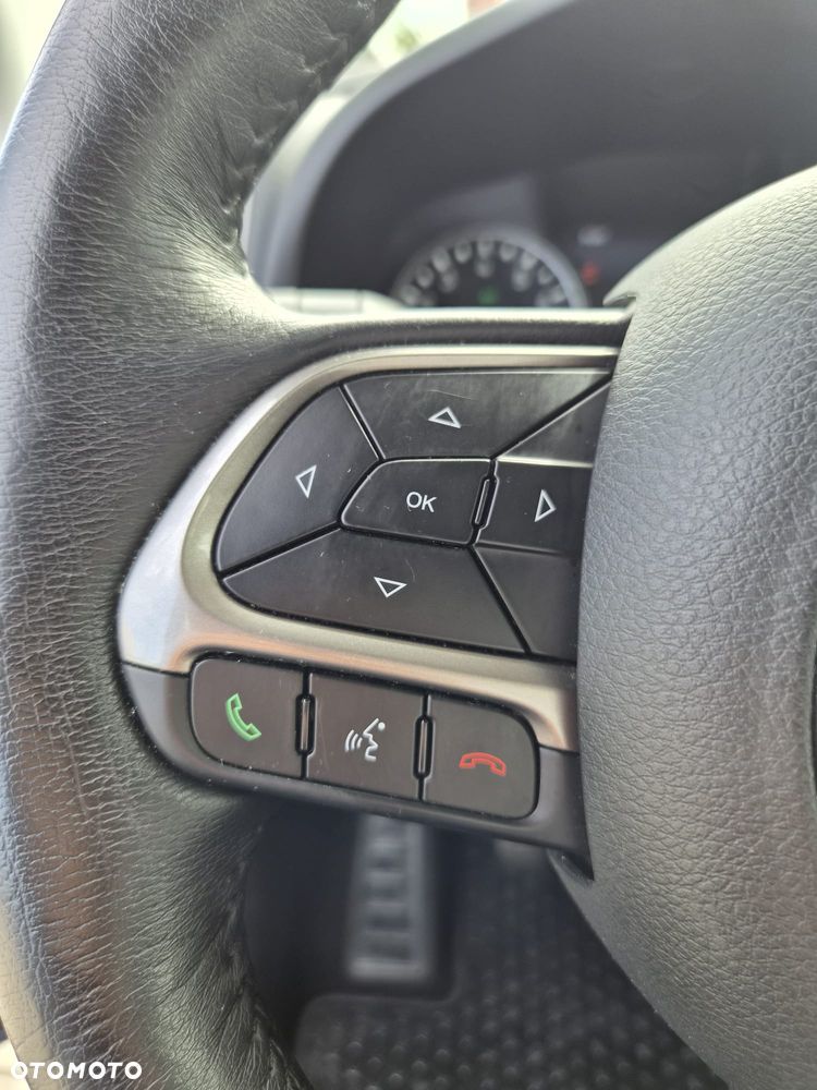 Jeep Renegade - 13