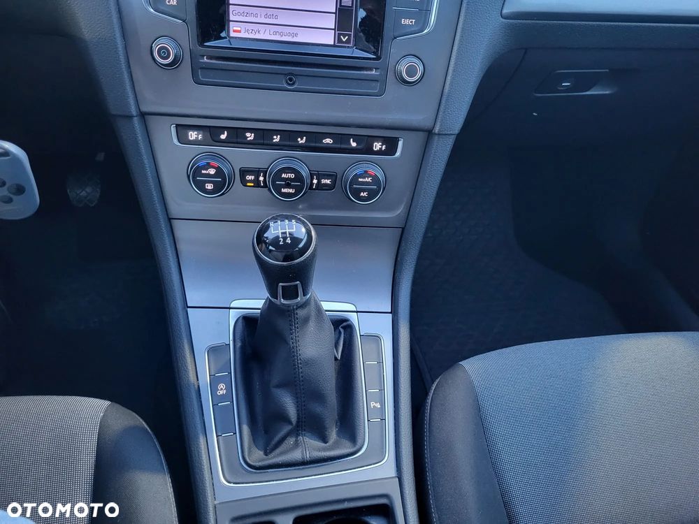 Volkswagen Golf Variant 1.2 TSI BMT Trendline - 17