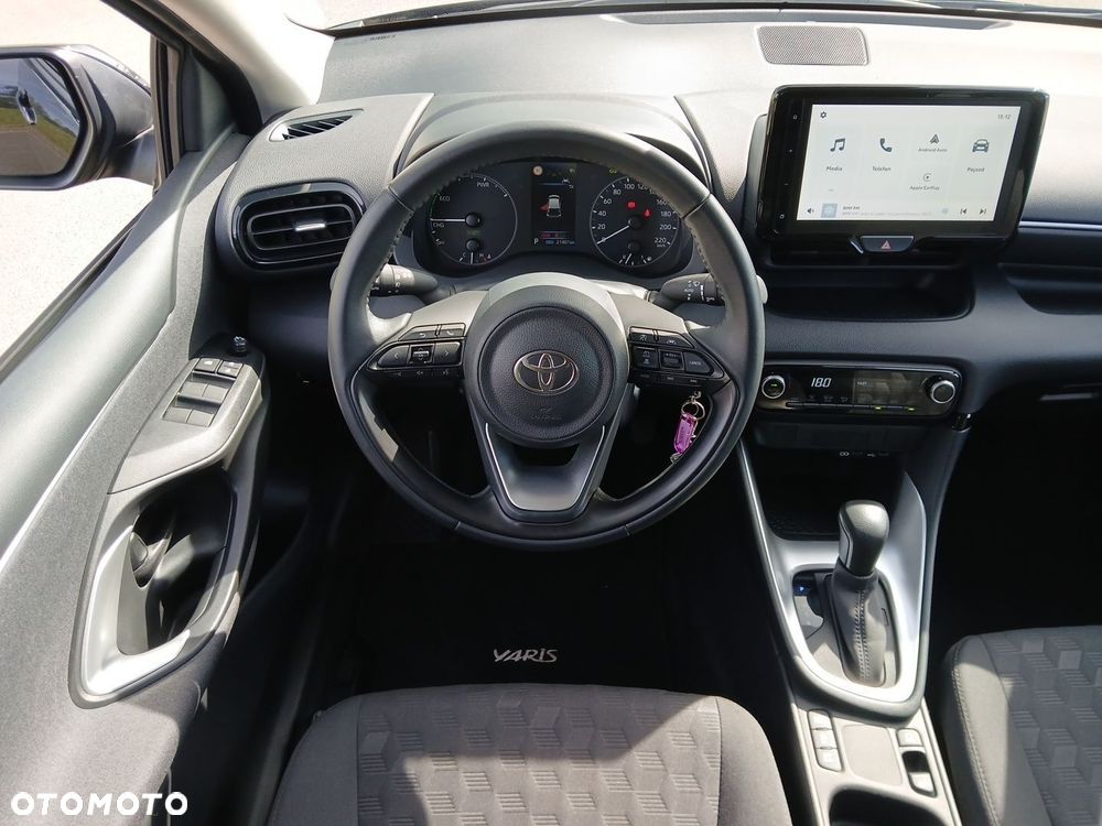 Toyota Yaris - 24