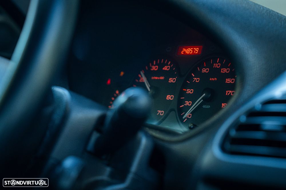 Peugeot 206 - 11