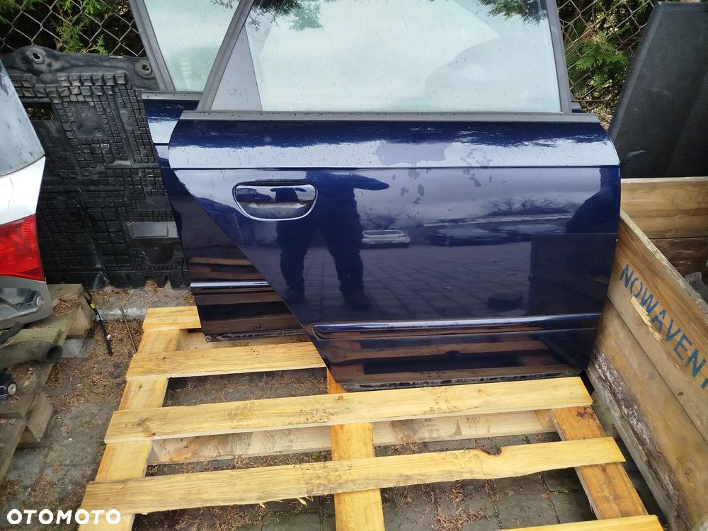 AUDI A4 B7 wszystkie  części drzwi prawe tylne LZ5A - 12