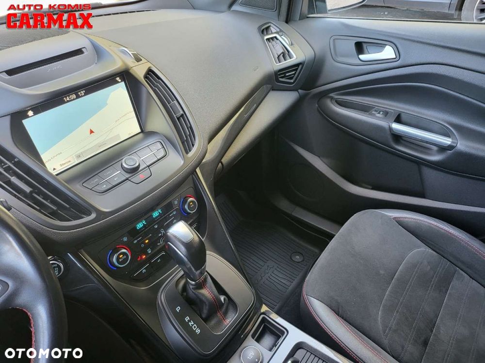 Ford Kuga - 31