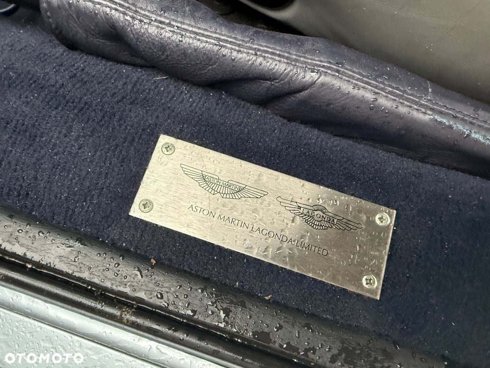 Aston Martin DB7 - 12