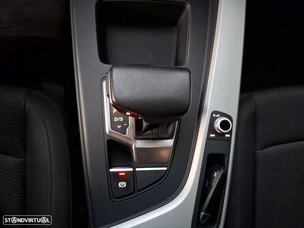 Audi A4 Avant 35 TDI S tronic - 44