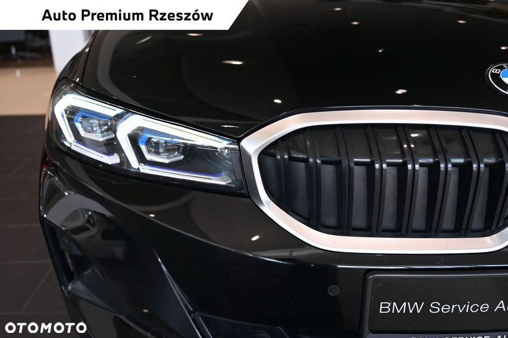 BMW Seria 3 318i - 22