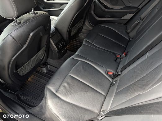 BMW Seria 1 120d xDrive Luxury Line - 11
