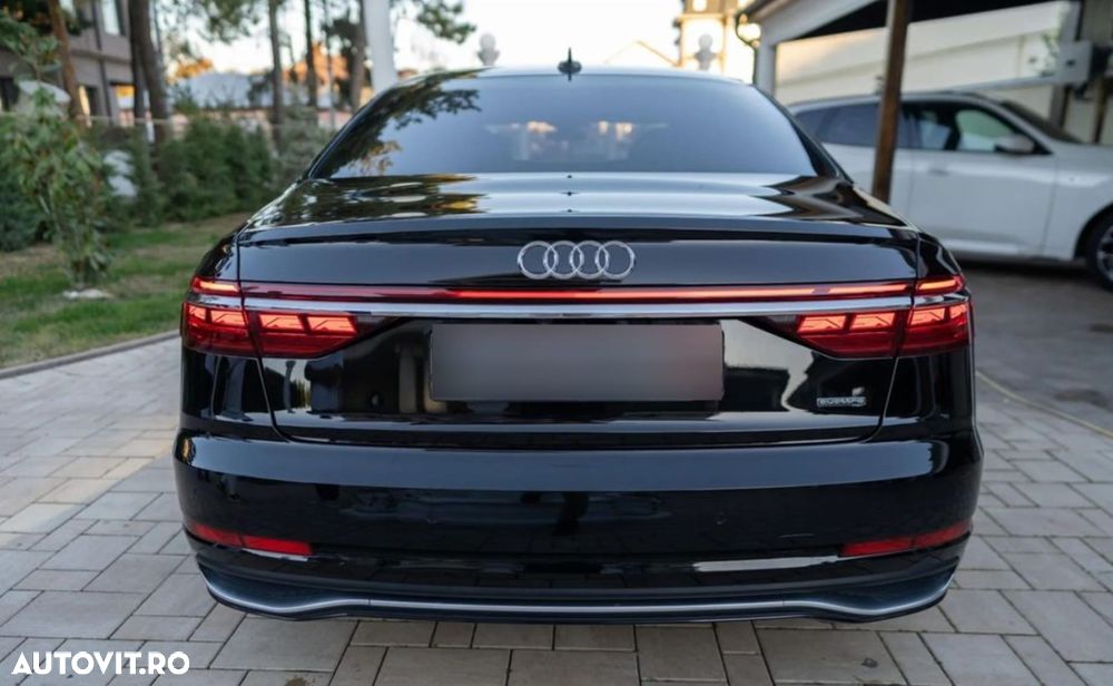 Audi A8 - 7
