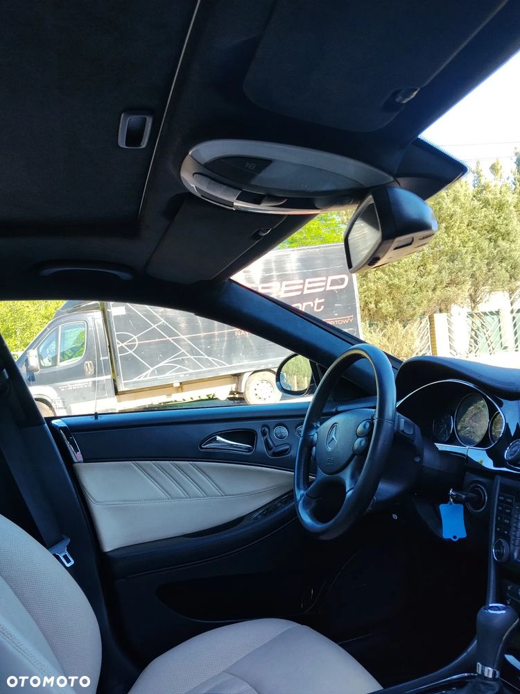 Mercedes-Benz CLS 500 - 25