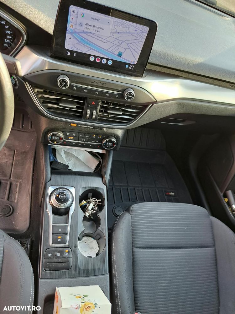 Ford Focus - 11