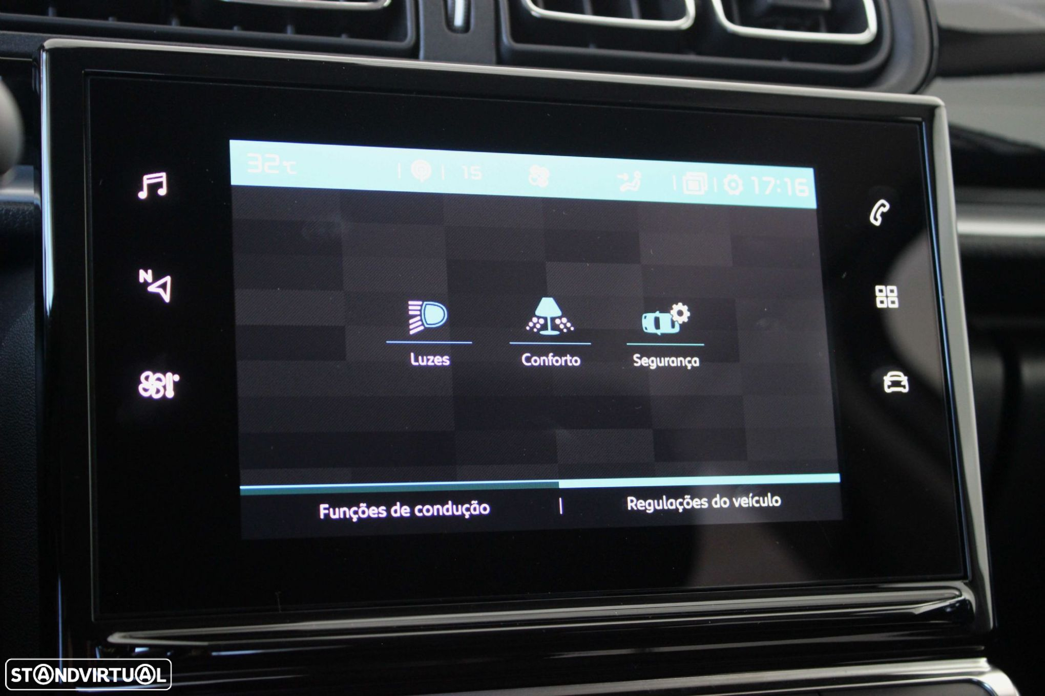 Citroën C3 1.2 PureTech Shine Pack EAT6 - 24