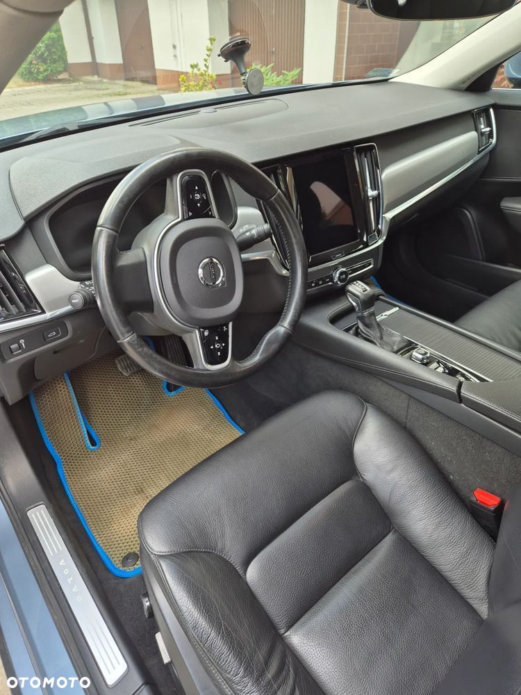Volvo V90 D4 Momentum - 5