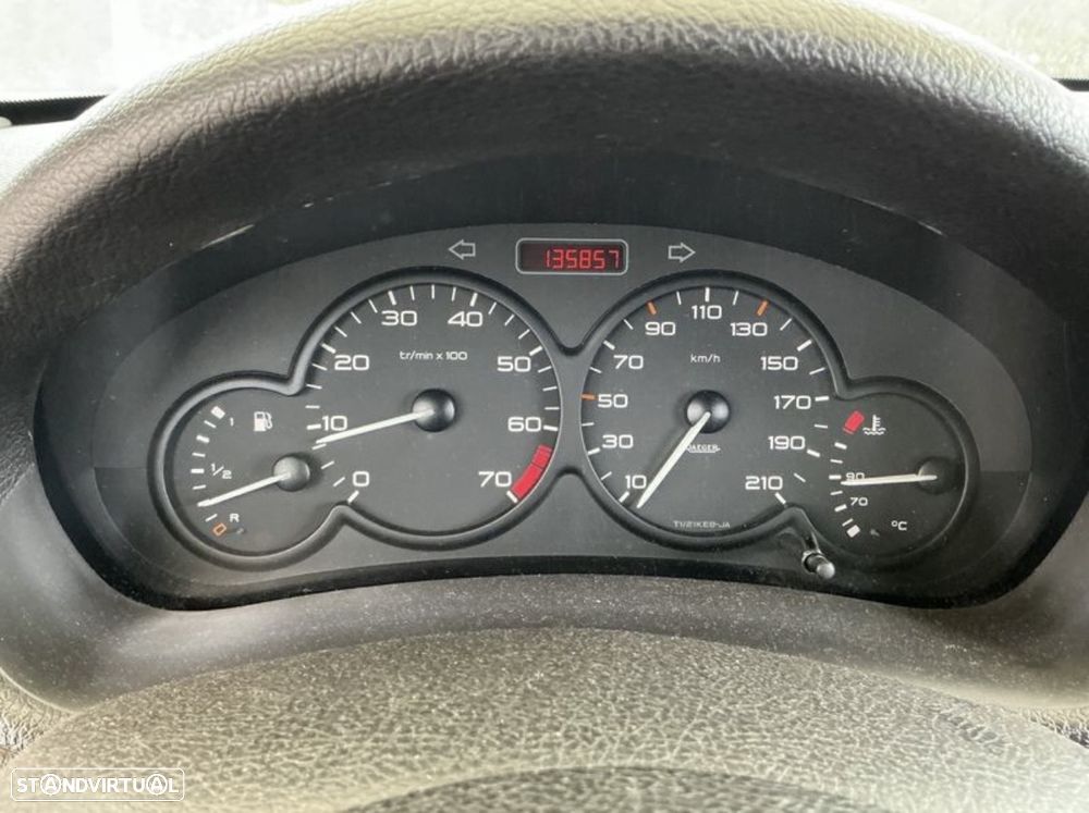 Peugeot 206 1.1 XT - 3