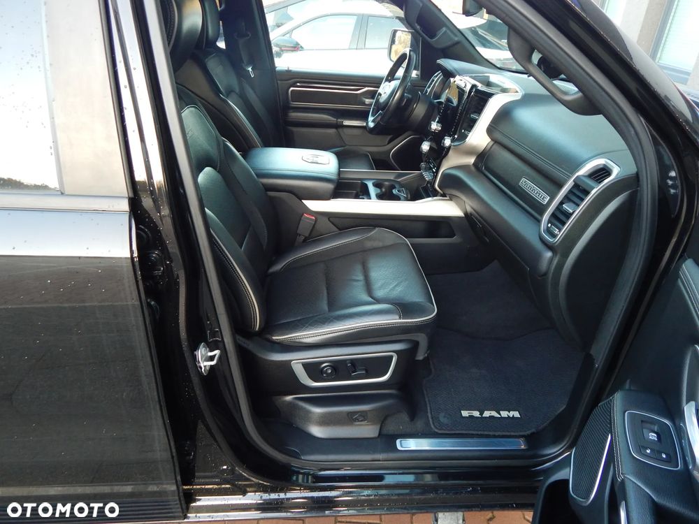 RAM 1500 5.7 Crew Cab Longbed Laramie Chrome - 23