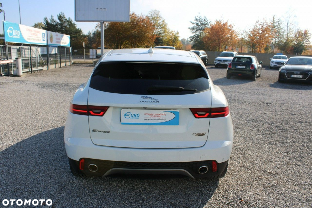 Jaguar E-Pace - 8