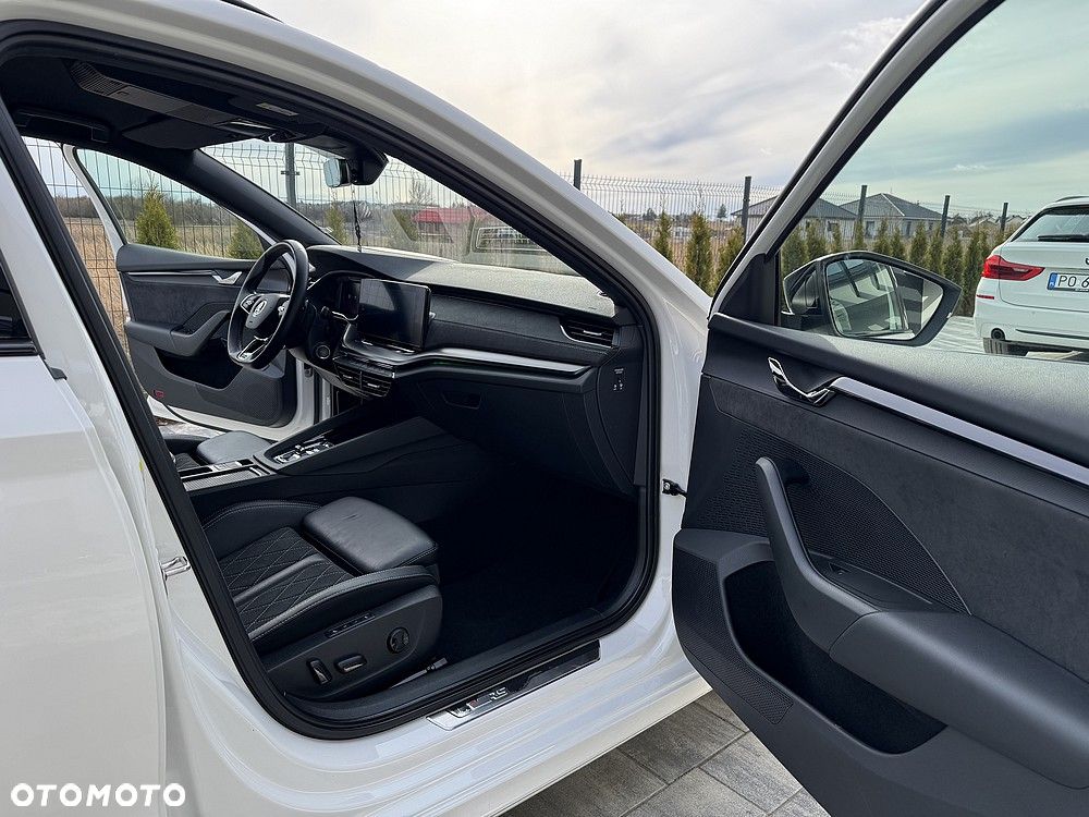 Skoda Octavia 2.0 TDI DSG RS Plus - 37