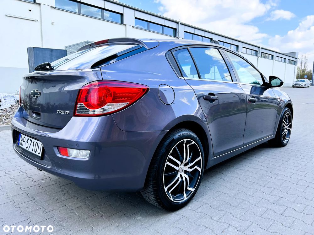 Chevrolet Cruze 1.8 LT+ - 6