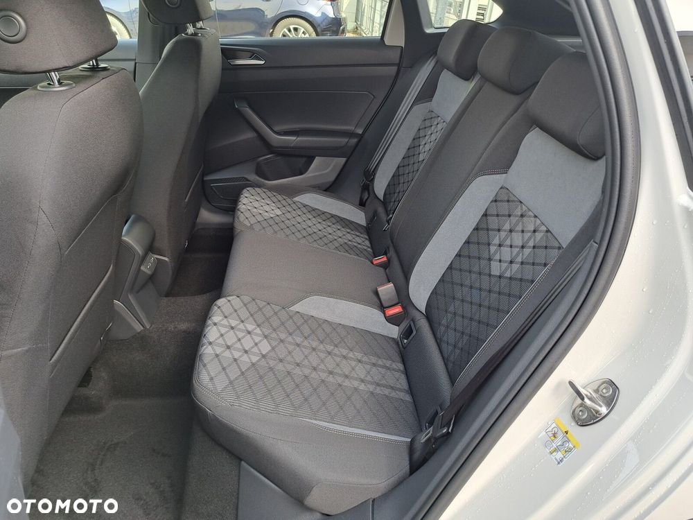 Volkswagen Taigo 1.5 TSI ACT R-Line DSG - 11