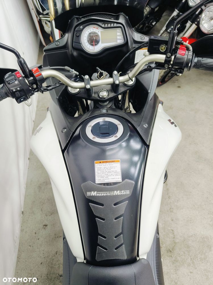 Suzuki V-STROM - 13