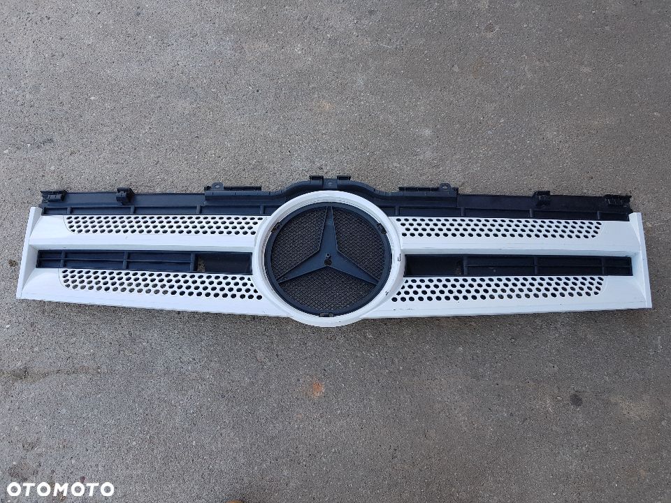 Mercedes Actros MP4 960 grill atrapa zderzak przedni - 1