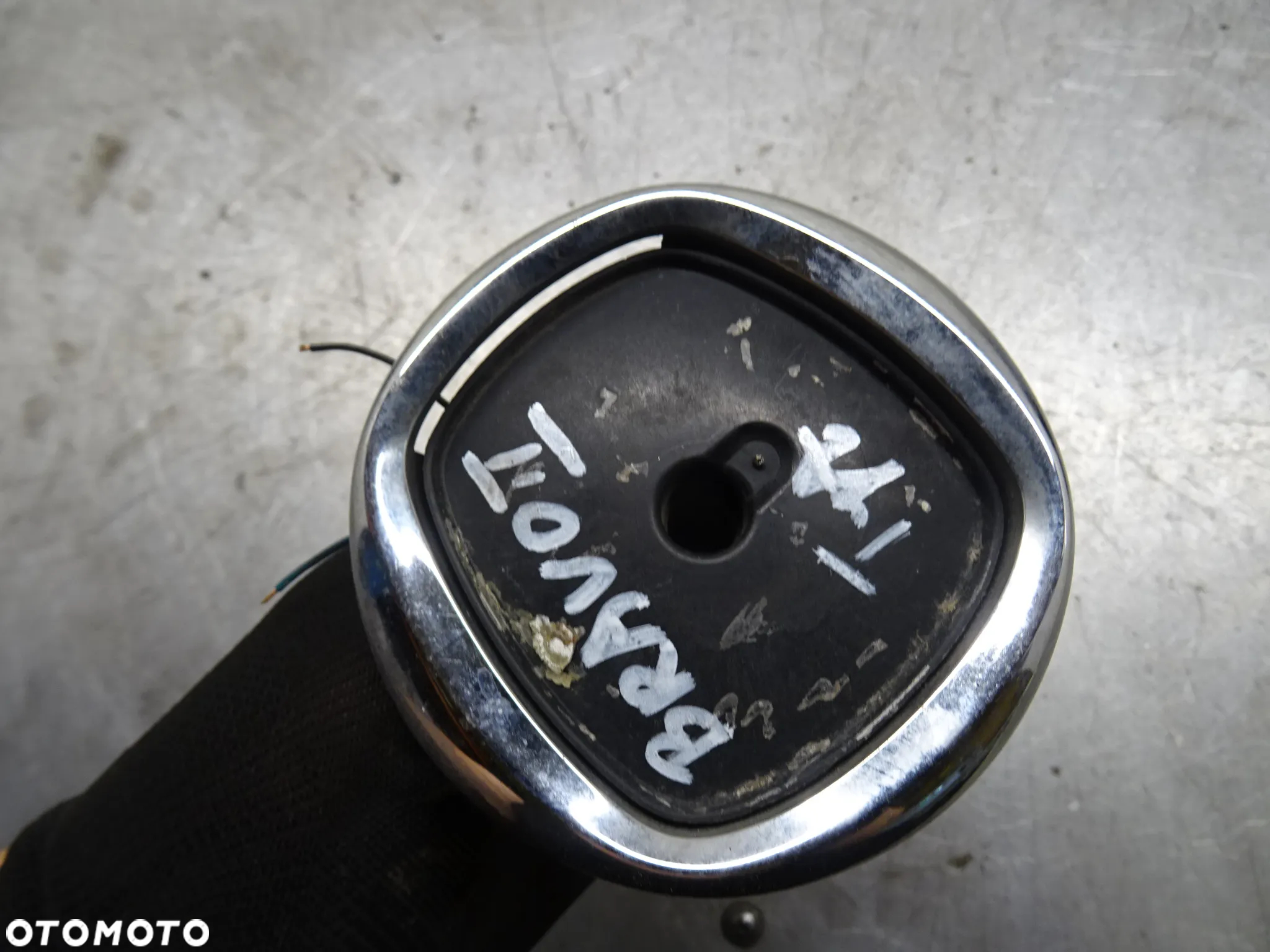 FIAT BRAVO II 07-10 1.9 JTD KLAMKA MIKROSTYK KLAPY BAGAŻNIKA - 3