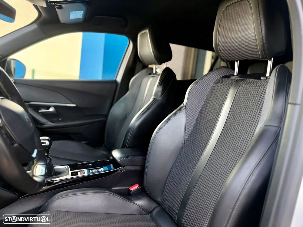 Peugeot 2008 1.2 PureTech GT Line - 13