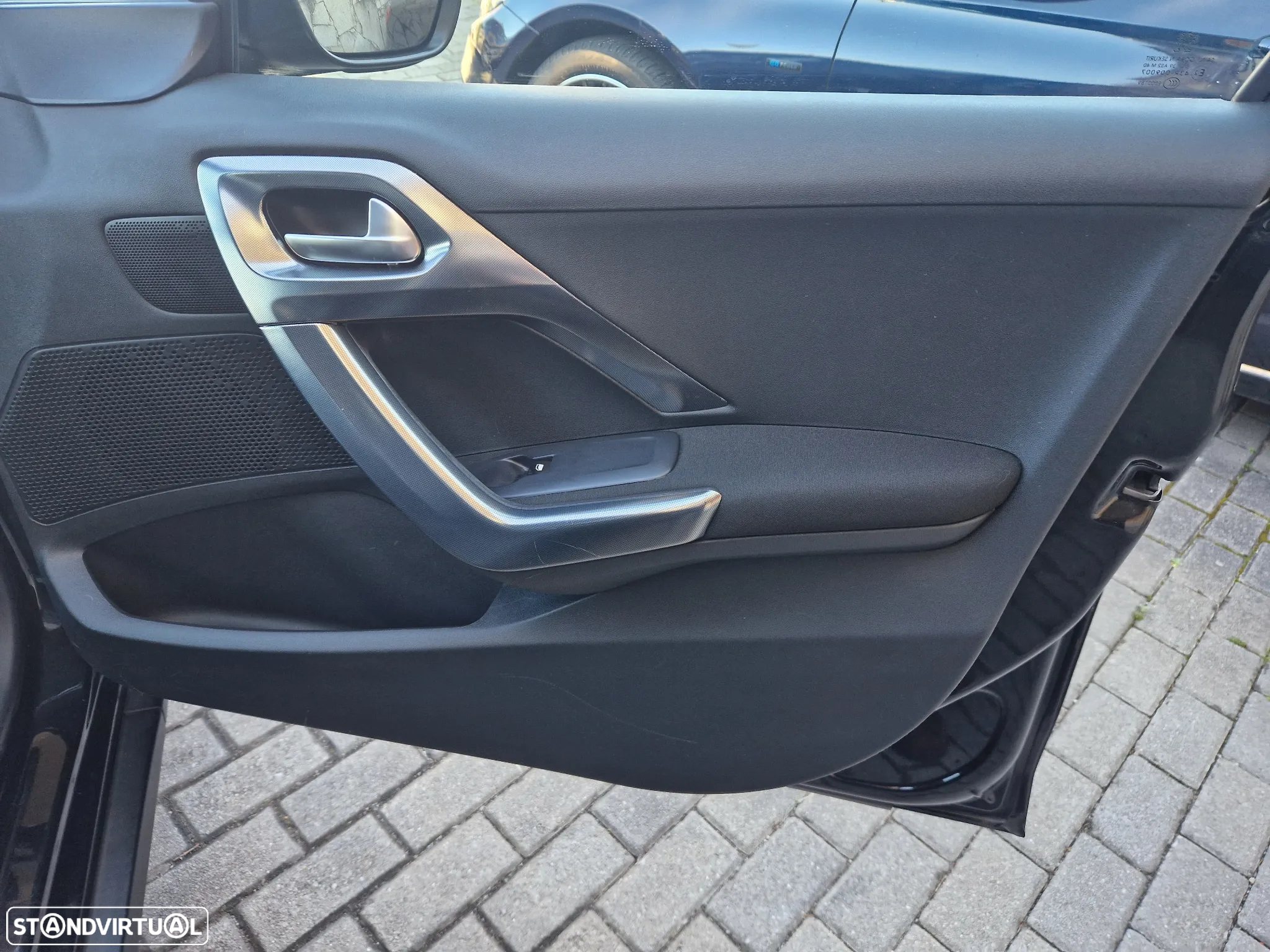 Peugeot 2008 1.5 BlueHDi Allure EAT6 - 9