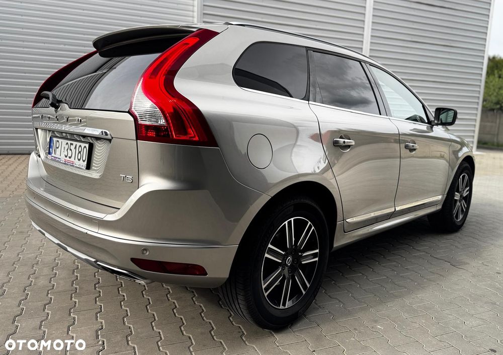 Volvo XC 60 - 8