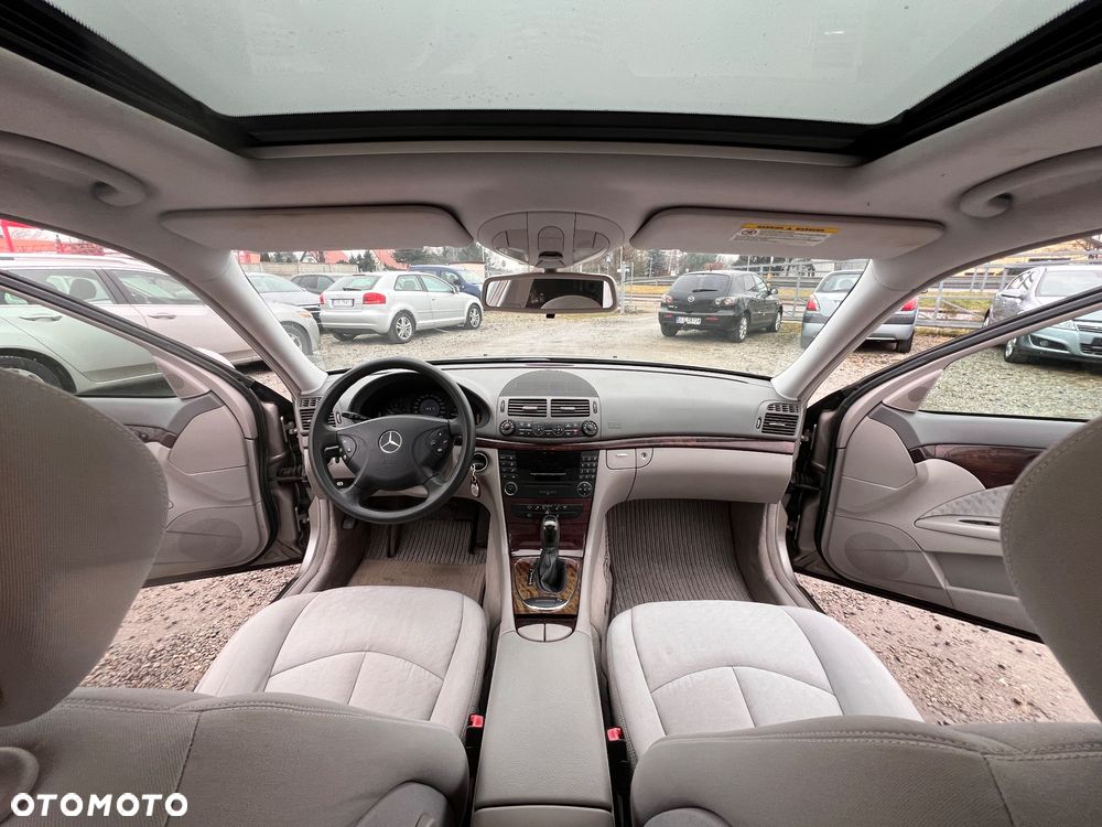 Mercedes-Benz Klasa E 200 Kompressor Automatik Classic - 13