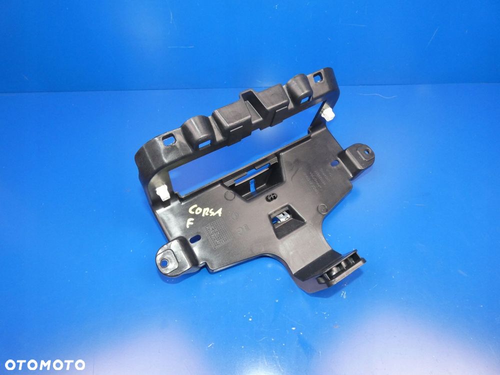 Opel Corsa F RAMKA STELAŻ MOCOWANIE RADIA - 1