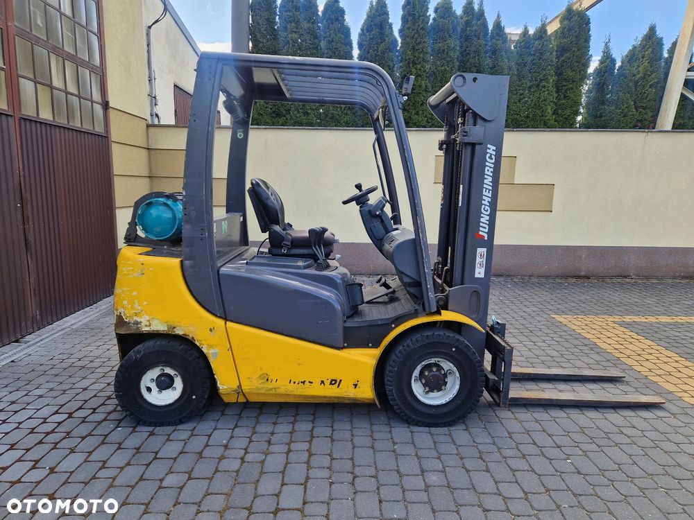Jungheinrich TFG 425 / LPG / Udźwig 2,5 tony / Triplex/ Wys.podnoszenia 4,7m / Przesuw Boczny - 7