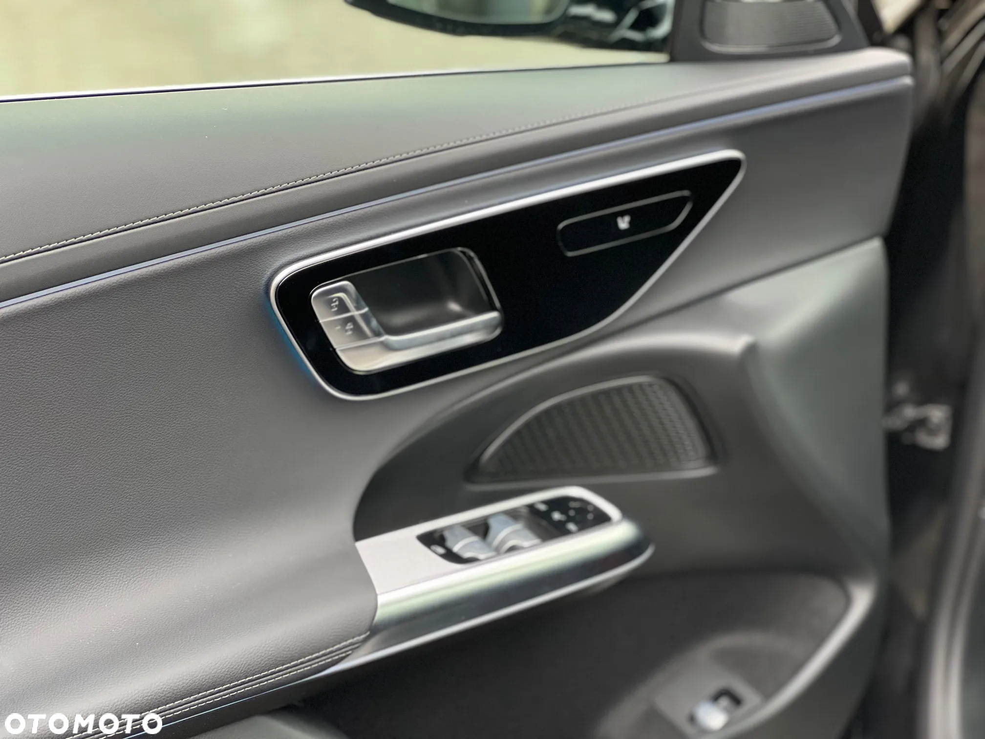 Mercedes-Benz Klasa E 200 4Matic 9G-TRONIC - 13
