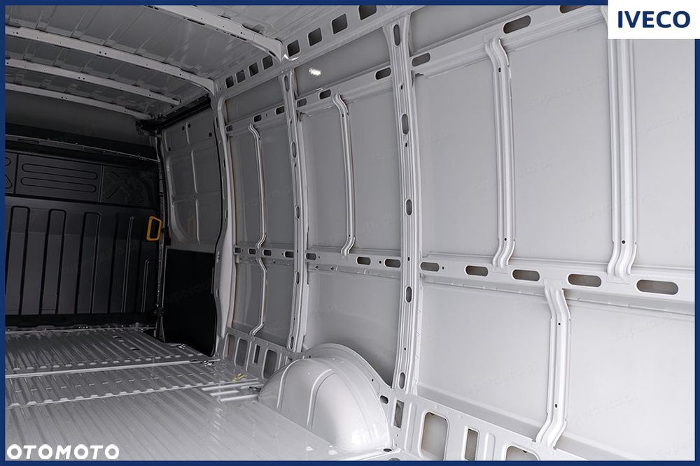 Iveco Daily 35S18 16m3 L4H2 180KM - 10