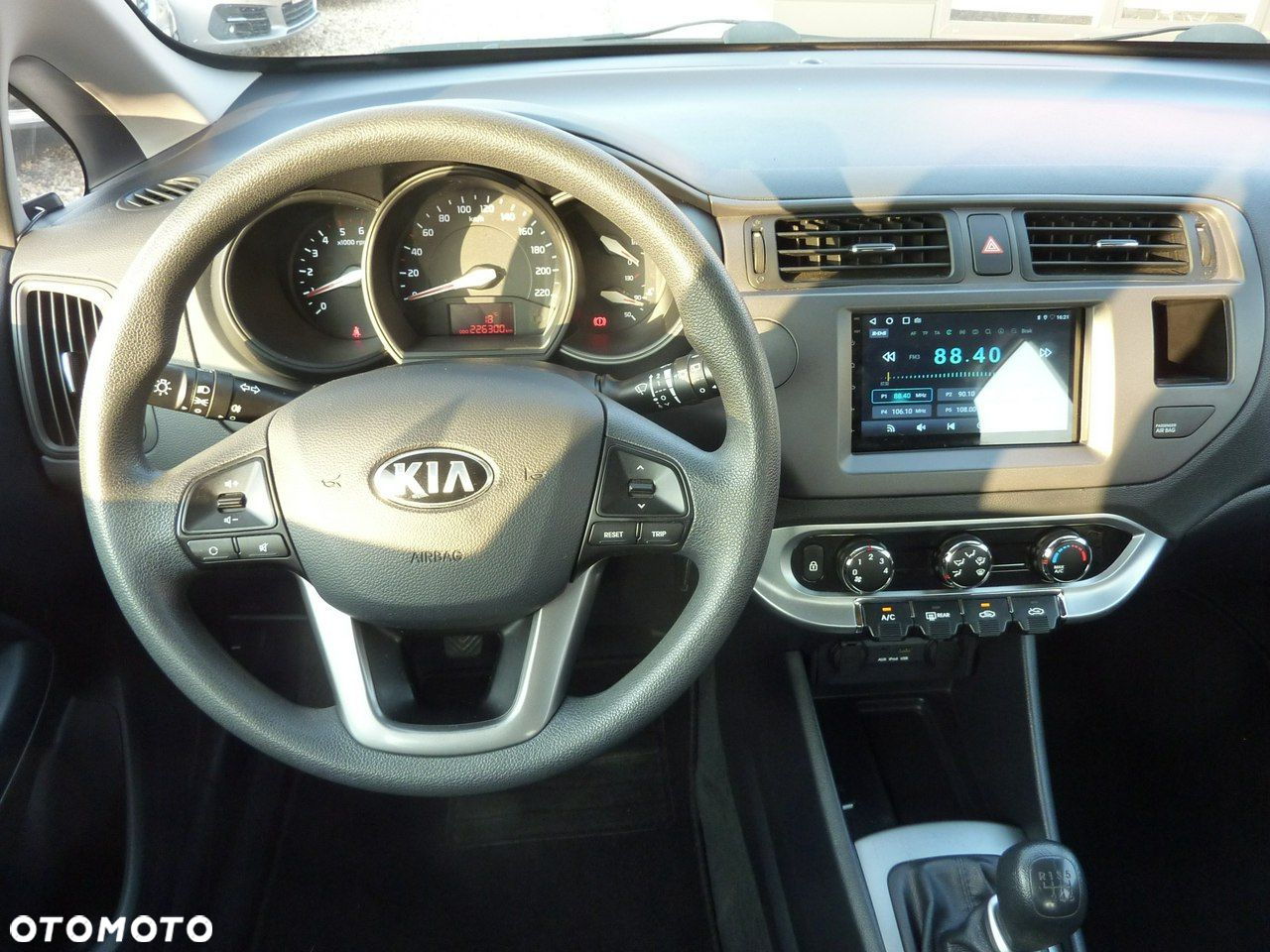 Kia Rio - 20