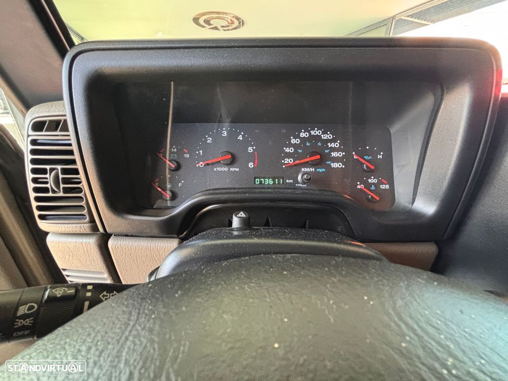 Jeep Wrangler 4.0 Auto Sahara - 12
