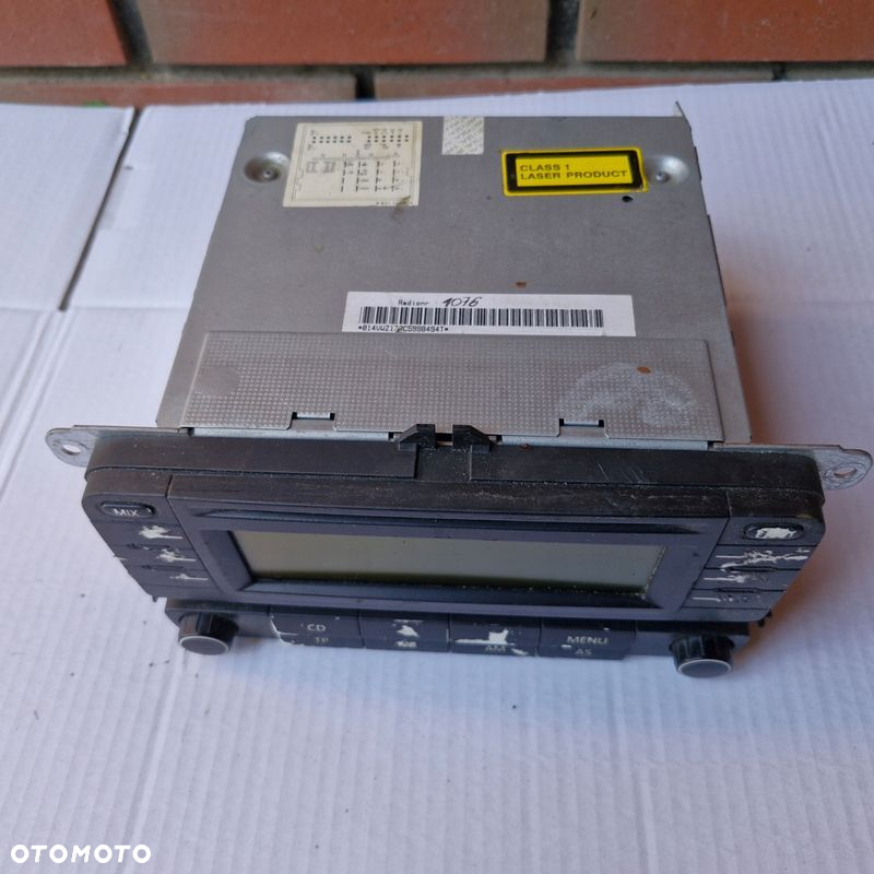 RADIOODTWARZACZ CD RADIO RCD 300 1K0035186D VW TOURAN I - 5