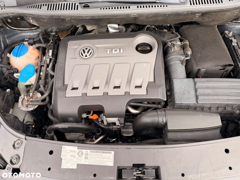 Volkswagen Touran 2.0 TDI DPF DSG Trendline - 26