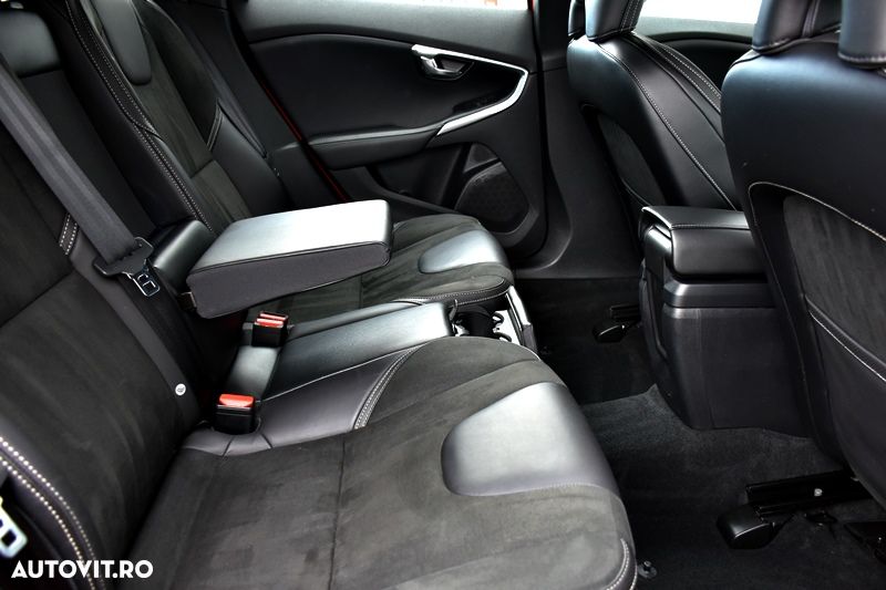 Volvo V40 T3 Geartronic RDesign - 20