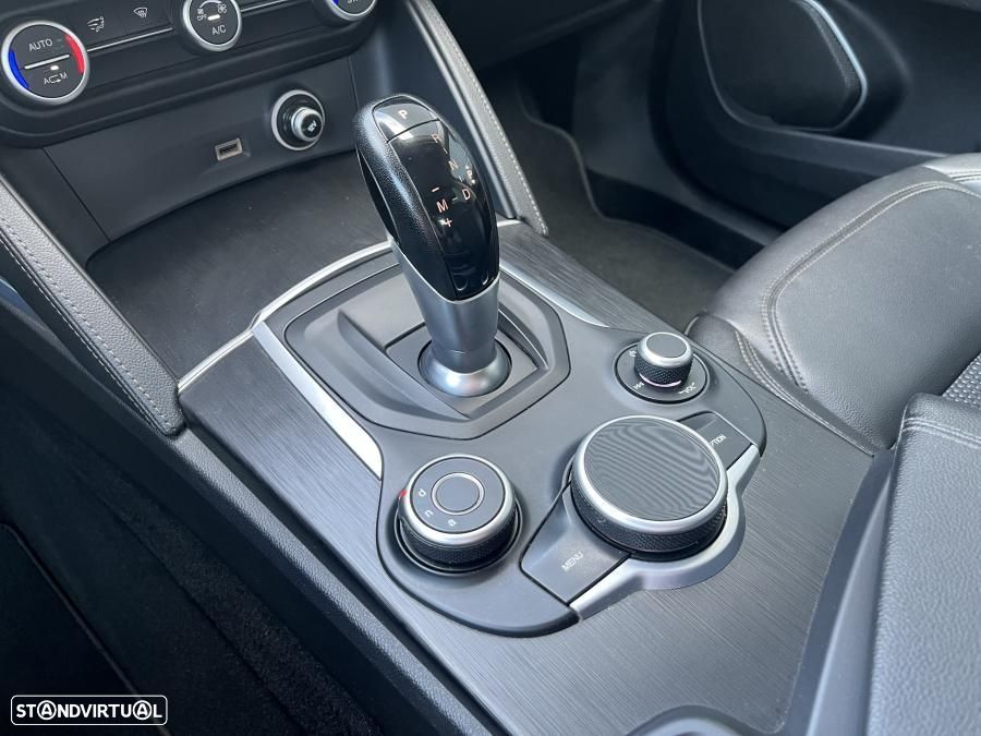 Alfa Romeo Stelvio 2.2 D Super AT8 - 51