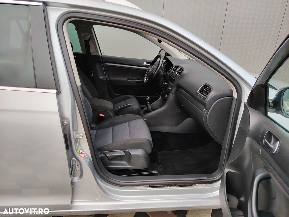 Volkswagen Golf - 17