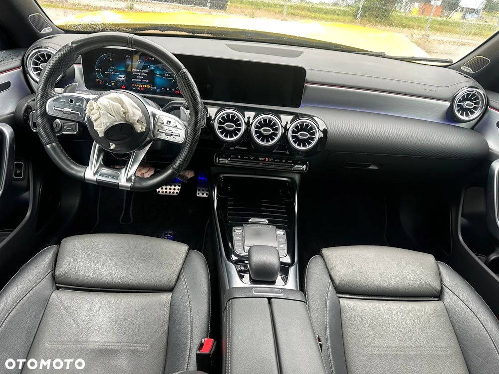 Mercedes-Benz CLA AMG 35 4-Matic 7G-DCT - 10