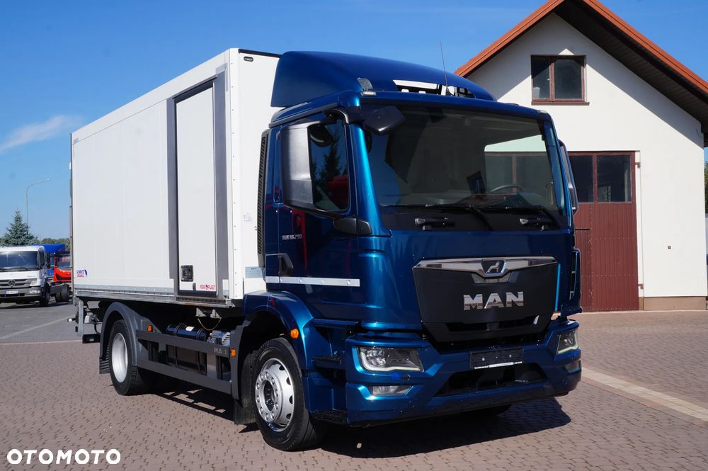 MAN TGM 18.290 CHŁODNIA KONTENER 12 PALET 5.25 M WINDA ŁAD 9.600 KG