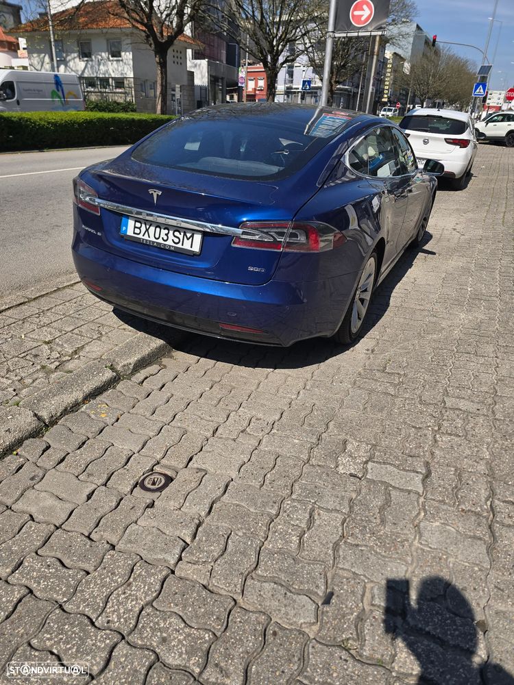 Tesla Model S 90D AWD - 17