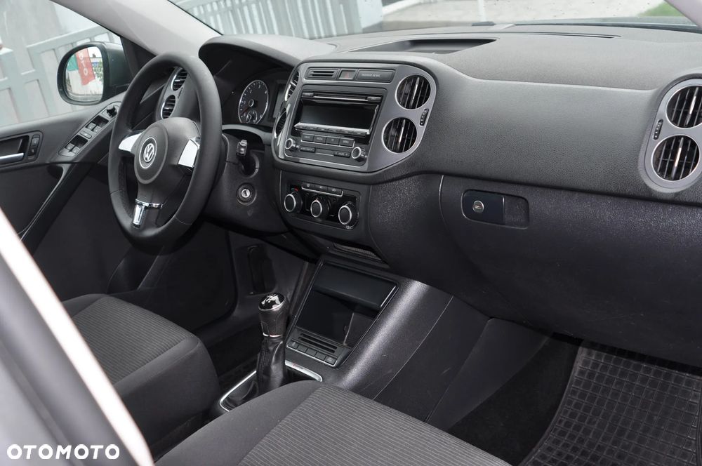 Volkswagen Tiguan 2.0 TDI DPF 4Motion BlueMotion Technology Track & Field - 3