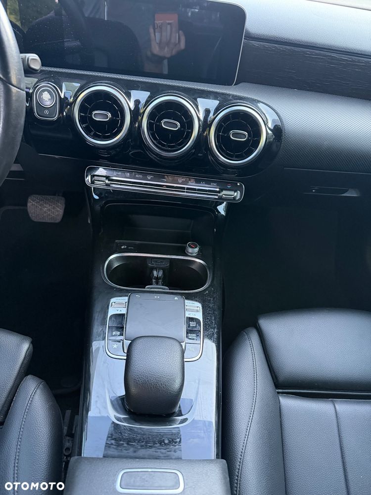 Mercedes-Benz Klasa A 220 4Matic 7G-DCT - 25