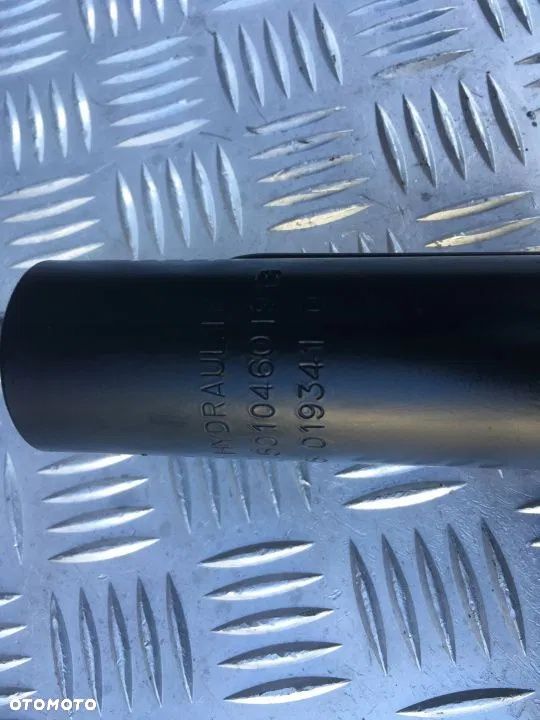 SIŁOWNIK PODNOSZENIA KAbiny renault midlum dci - 2