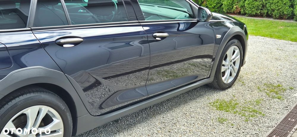 Opel Insignia Country Tourer 2.0 BiTrb D 4x4 Automatik Exclusive - 29