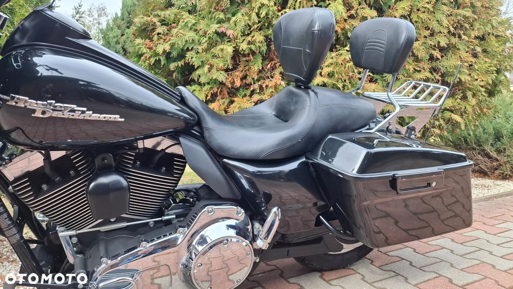 Harley-Davidson Touring Street Glide - 20