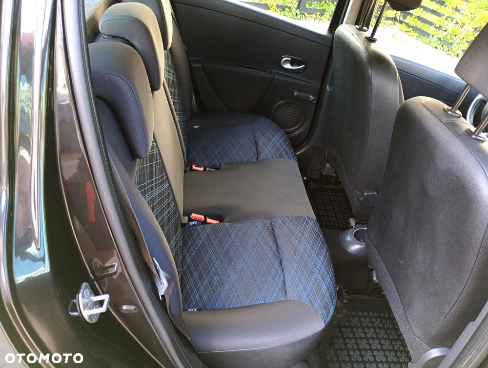 Renault Clio 1.2 16V Extreme - 9